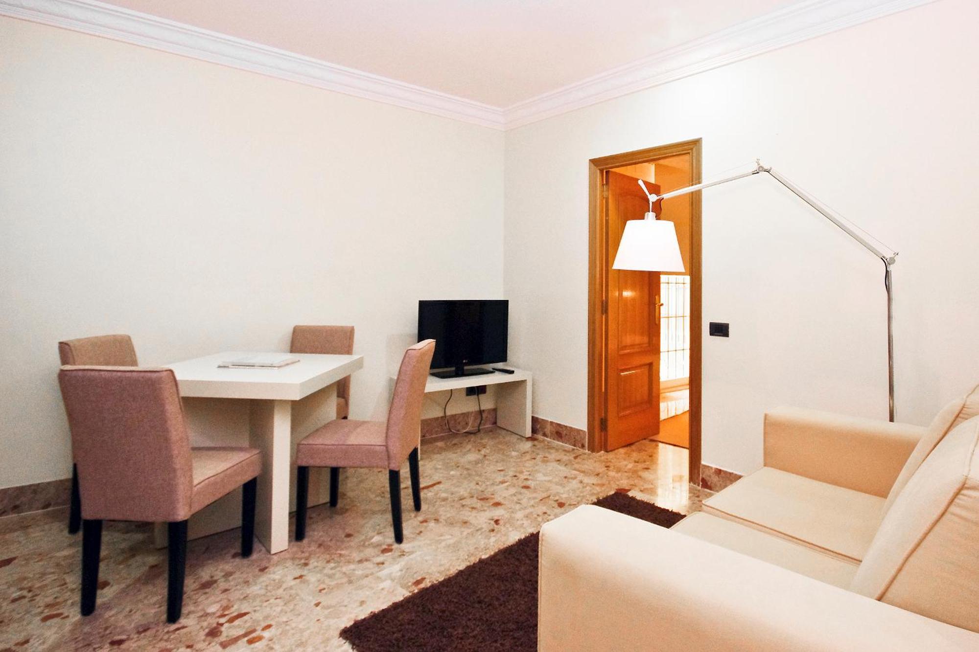 Bet Apartments - Apartments Catedral บาเลนเซีย ภายนอก รูปภาพ